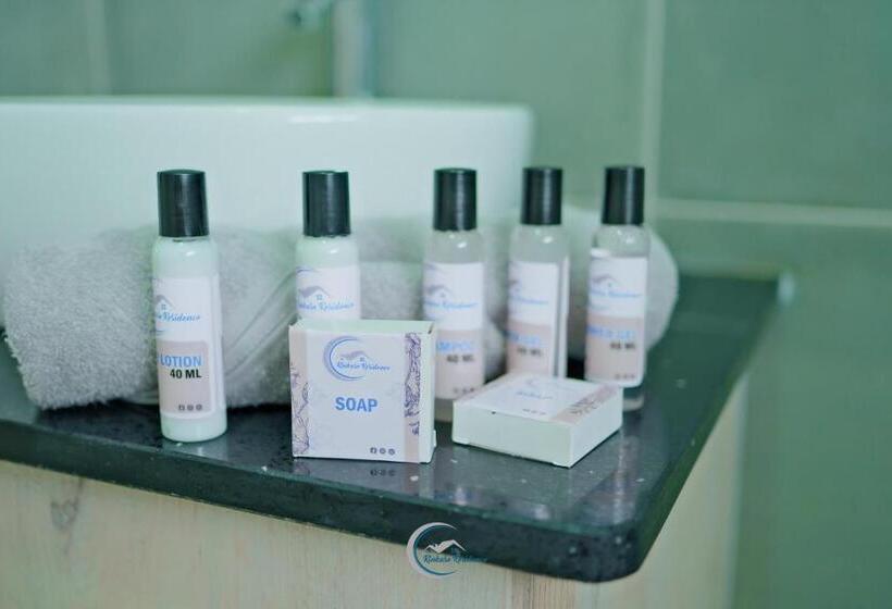 اتاق لوکس یک تخته, Rinkase Residence