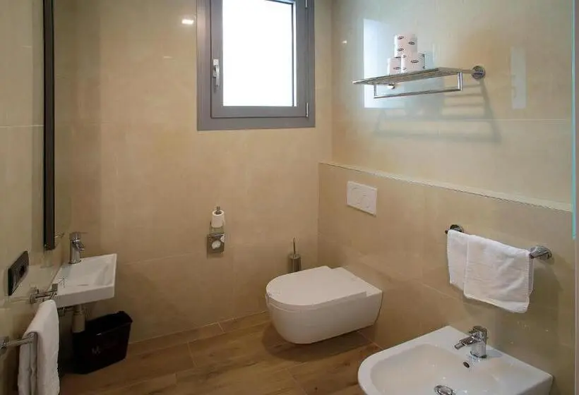 Deluxe-huone Järvinäkymä, Villa Remo By Hotel Galvani