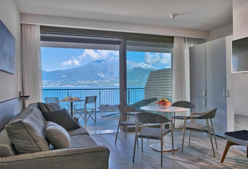 Suite with lake view, Villa Remo By Hotel Galvani