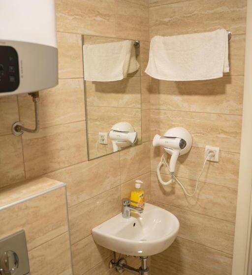 اتاق استاندارد, Motel Zeta Lux