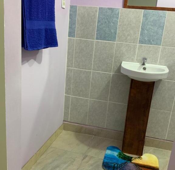 اتاق لوکس, La Dolce Vita Francophone