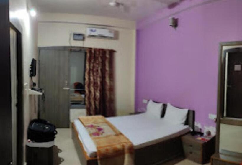 Deluxe Room, Aditya, Forbesganj