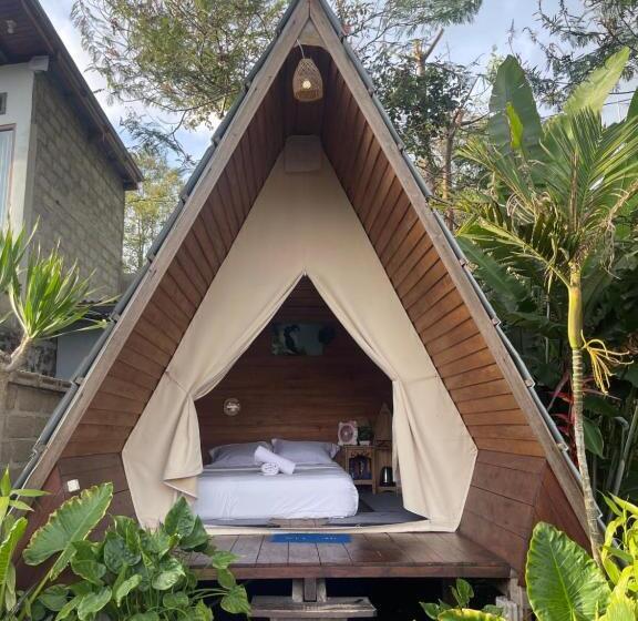 בקתה סטנדרטית, Batur Holiday