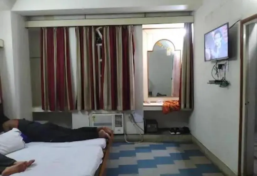 デラックスルーム, Chanderlok Odisha