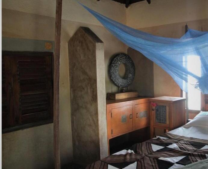 家庭间, Fantas Folly Beach Lodge