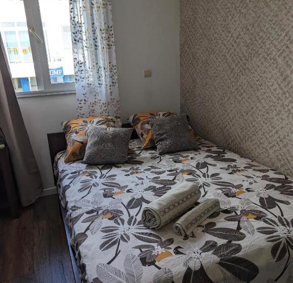 اتاق استاندارد, Gite Urbain Mafate Café