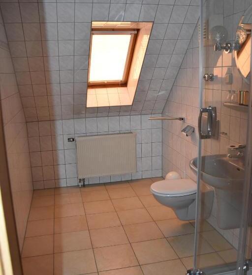 标准间, La Pergola