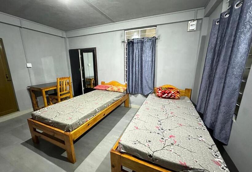 חדר סטנדרט, Rm Resort