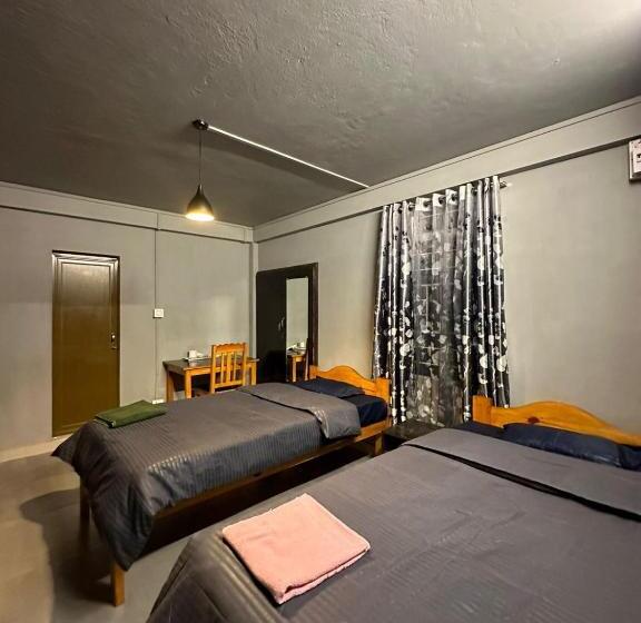 חדר סטנדרט, Rm Resort