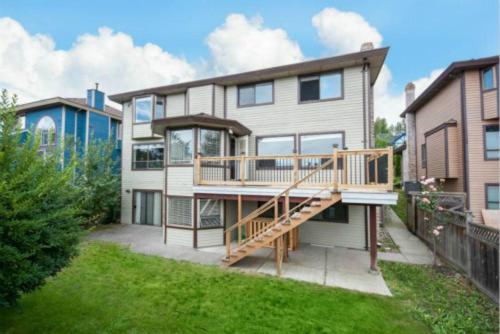 Perhehuone, 枫华民宿