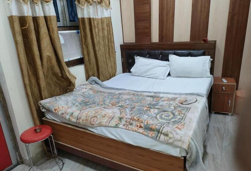 اتاق استاندارد, Shree Kashi Guest House, Varanasi Near Temple 200 Meter