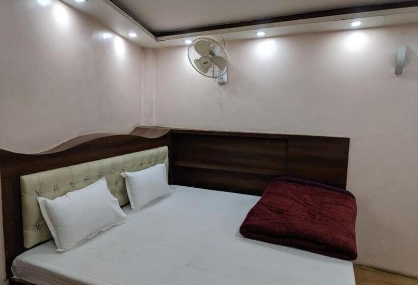 اتاق لوکس, Shree Kashi Guest House, Varanasi Near Temple 200 Meter