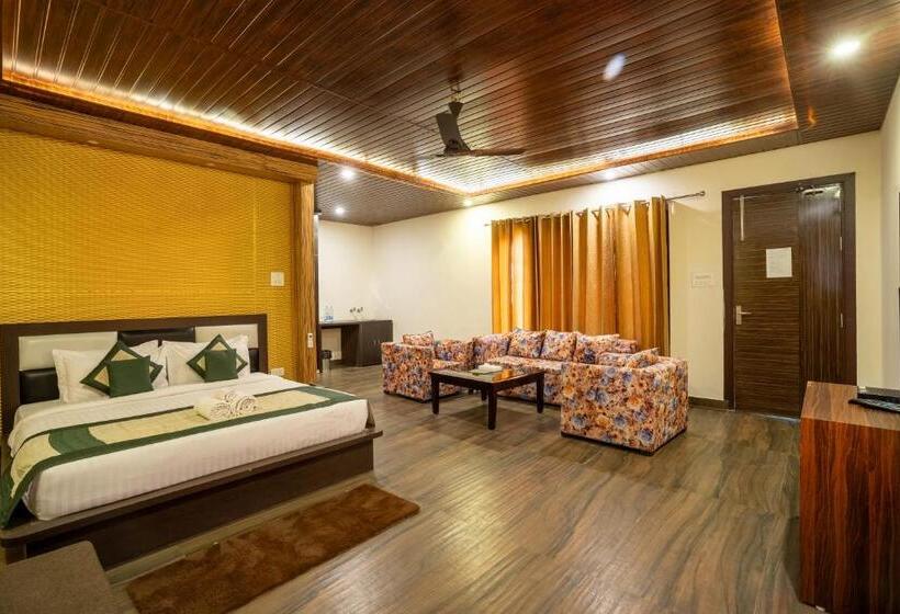 スタンダードスタジオ, Skywood Resort