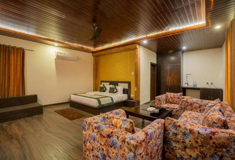 スタンダードスタジオ, Skywood Resort