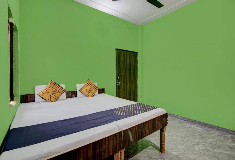 トリプルクラシックルーム, Spot On Milan Garden Hotel And Restaurant