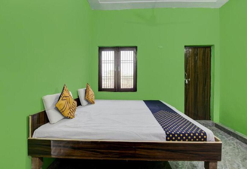 トリプルクラシックルーム, Spot On Milan Garden Hotel And Restaurant