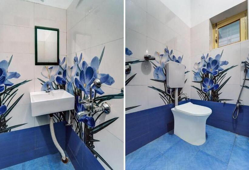 Трехместный Номер Классика, O As Hotels & Banquet