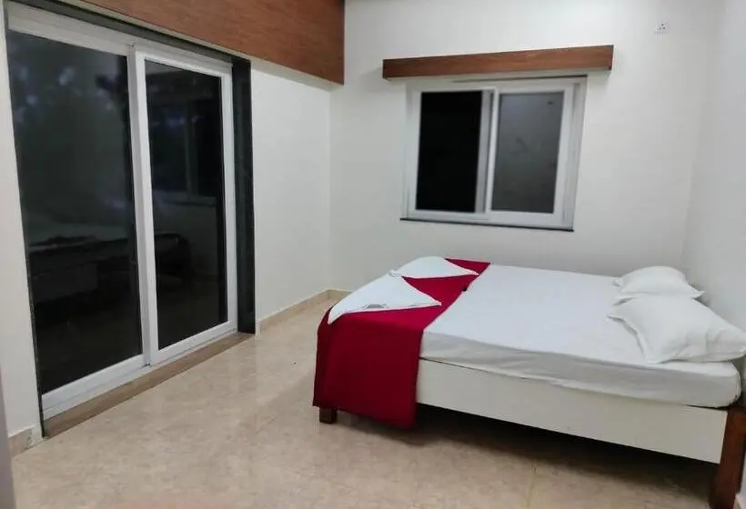 スタンダードルーム, White Water Resort Dandeli