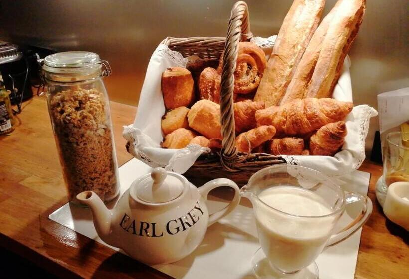 带2个卧室的别墅, 14th Century Priory In Pressigny