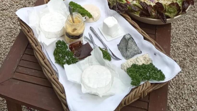 带2个卧室的别墅, 14th Century Priory In Pressigny