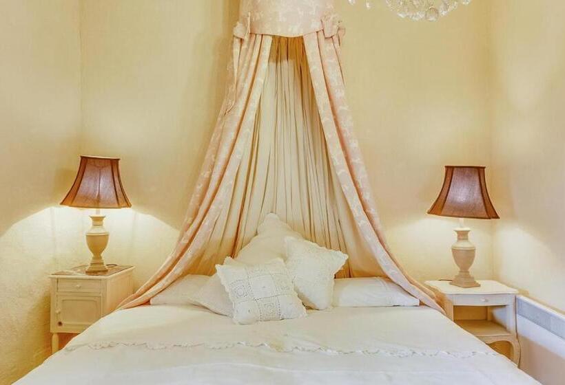 带2个卧室的别墅, 14th Century Priory In Pressigny