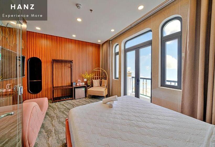 اتاق سوپریور, Hanz T68