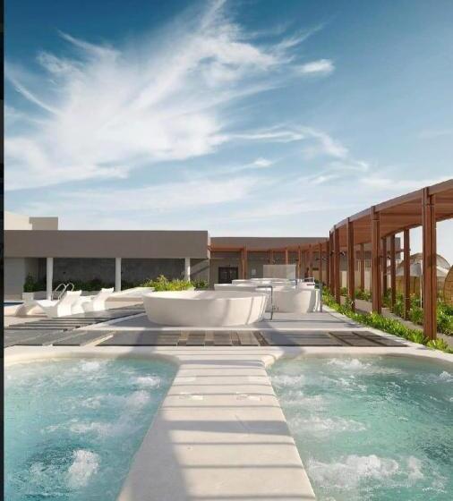 اتاق استاندارد چهار تخته با چشمانداز دریا, M Condotel Apec Mandala Cham Bay Mui Ne