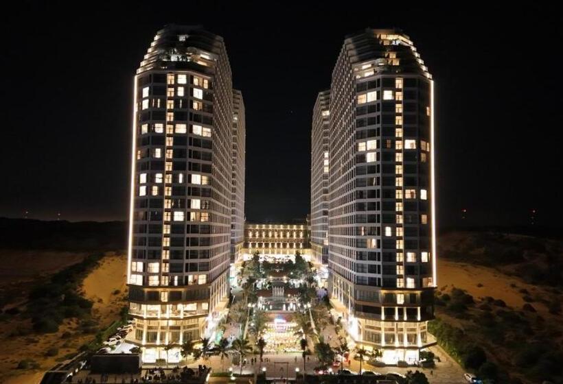 اتاق استاندارد چهار تخته با چشمانداز دریا, M Condotel Apec Mandala Cham Bay Mui Ne