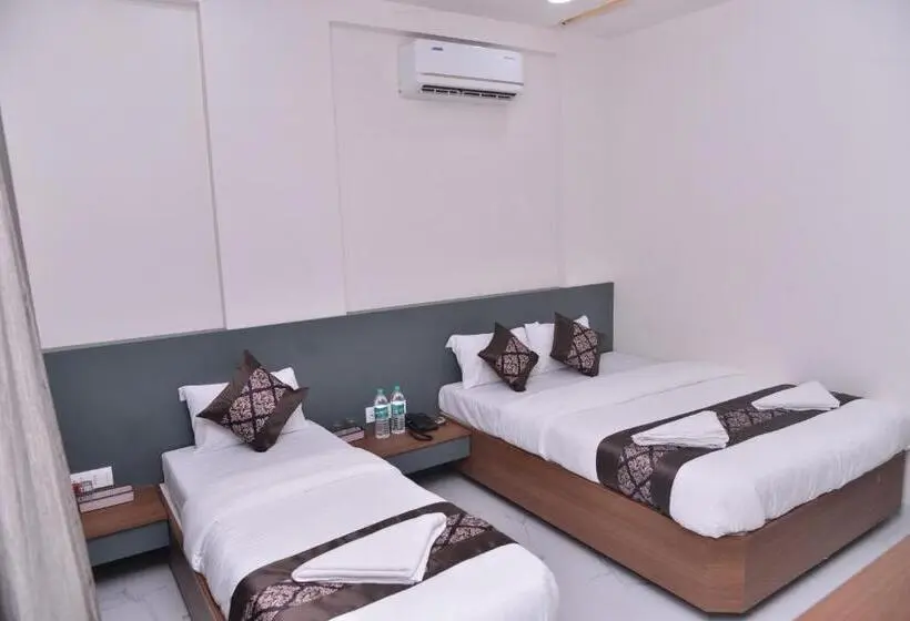 3-Bett-Standardzimmer, D Square