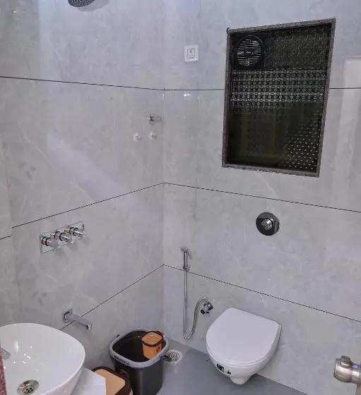 4 Bett Deluxe Zimmer, D Square
