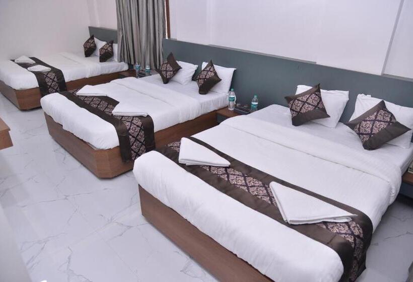 غرفة ديلوكس عائلية, D Square