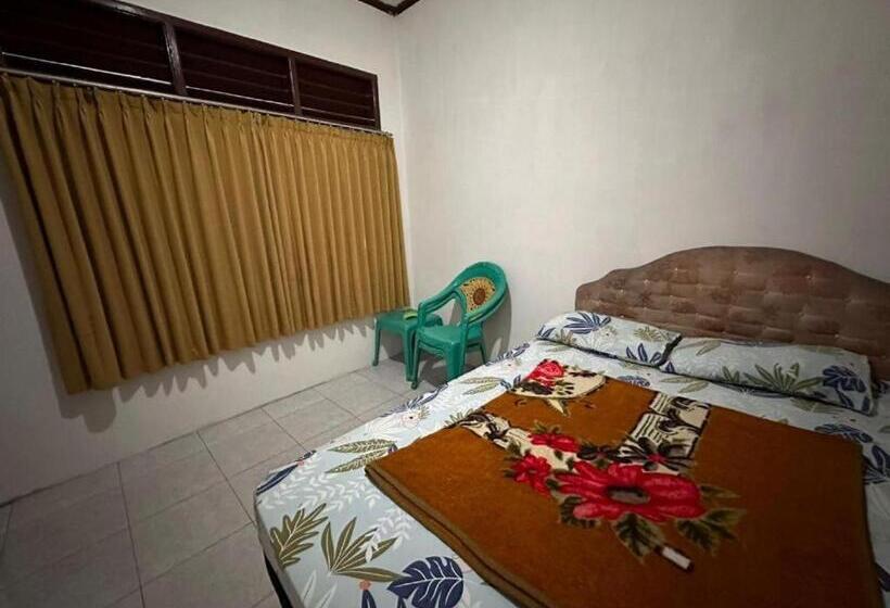 חדר דלוקס, Oyo 93296 Kost Gowa