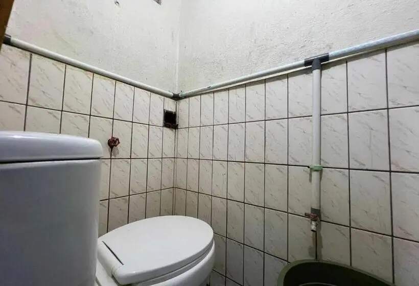 デラックスルーム, Oyo 93296 Kost Gowa