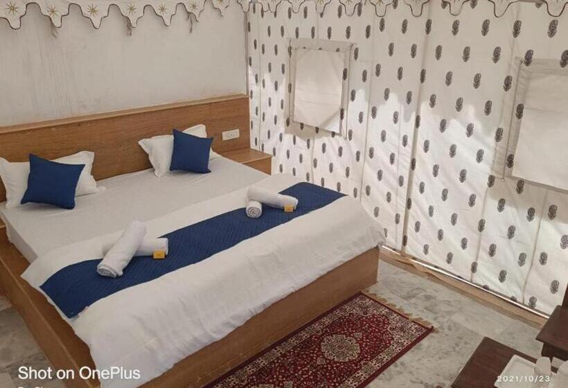 غرفة إقتصادية, Sidharth Desert Safari