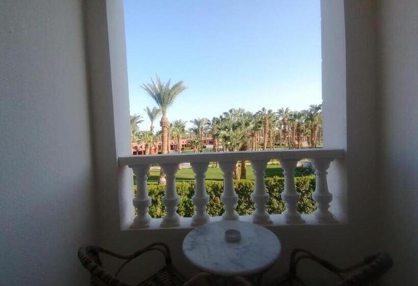 单人经济间, White Valley Palace