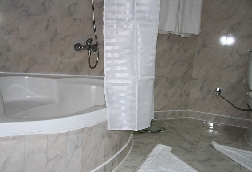 经济房, White Valley Palace