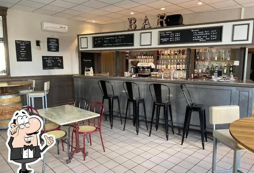 スタンダードスタジオ, La Cigogne