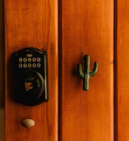 מיטת קינג בסוויטה, La Poza Boutique Hotel And Spa   Adults 15 Plus