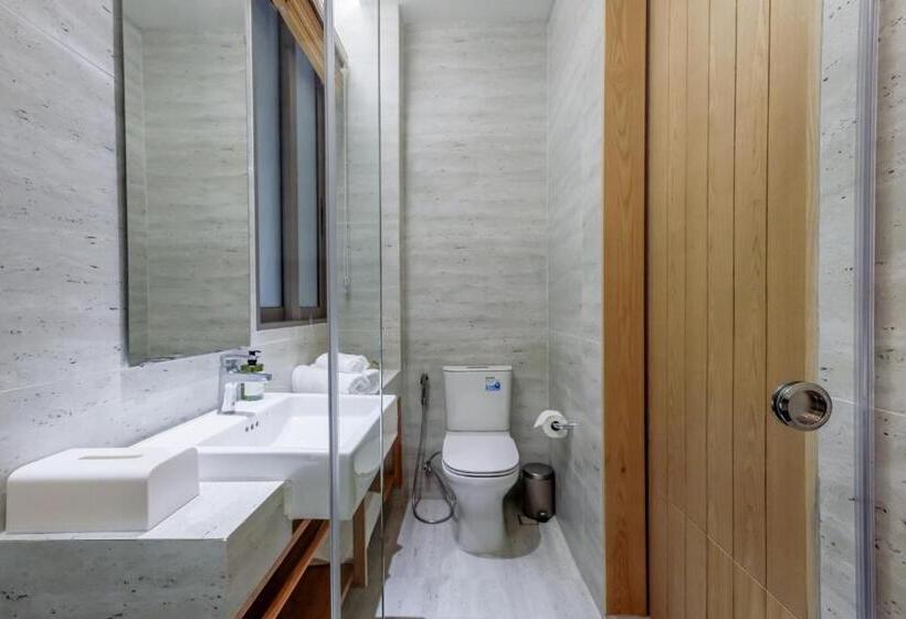 Номер Стандарт с Балконом, Lavanda Hotel Chiang Rai