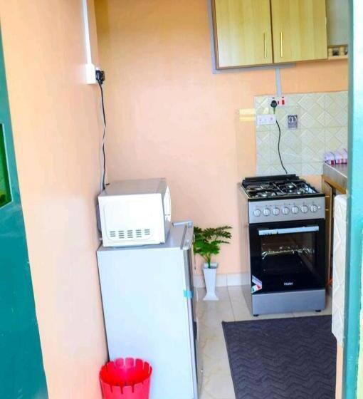 اتاق استاندارد با بالکن, Elicon Empire Homes