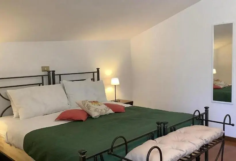 Standard-huone, Il Bagolaro