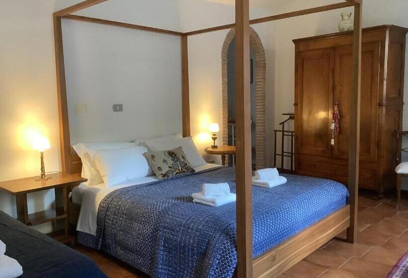 חדר דלוקס לשלושה, Il Bagolaro