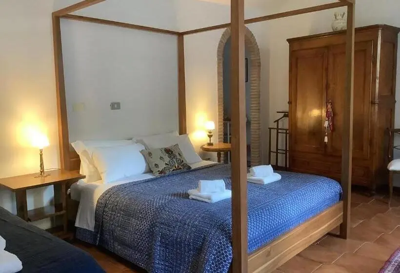 Deluxe Kolmen Hengen Huone, Il Bagolaro