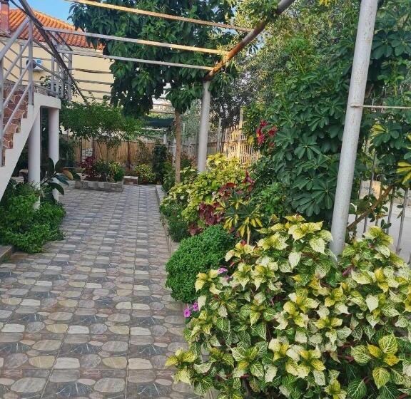 海景标准间带阳台, Villa Minaj