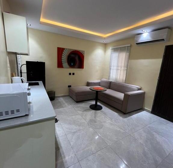 آپارتمان 1 خوابه با تراس, Proxilux Apartments