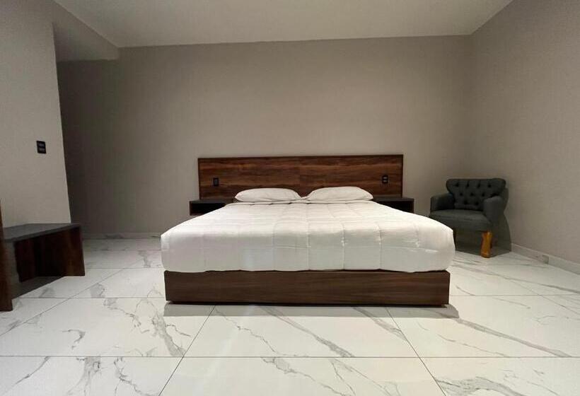 غرفة قياسية سرير كينج, Quieto Hotel Suites