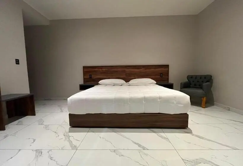 キングサイズベッドのスタンダードルーム, Quieto Hotel Suites