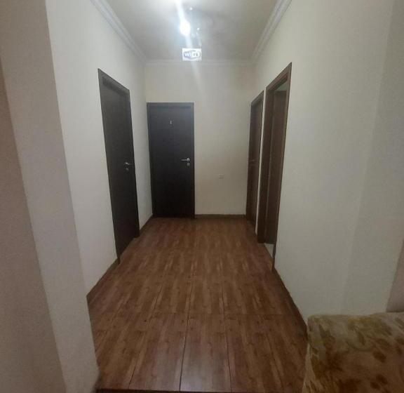 Economy Triple Room, Rp Hotel  Hostel