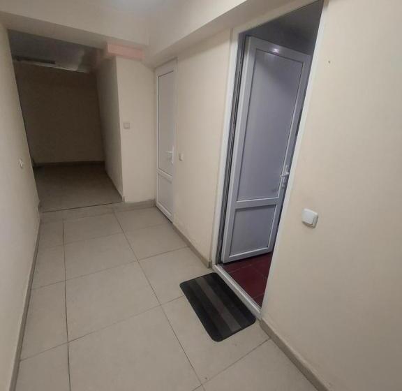 اتاق استاندارد سه نفره, Rp Hotel  Hostel