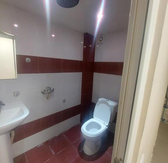 اتاق استاندارد سه نفره, Rp Hotel  Hostel